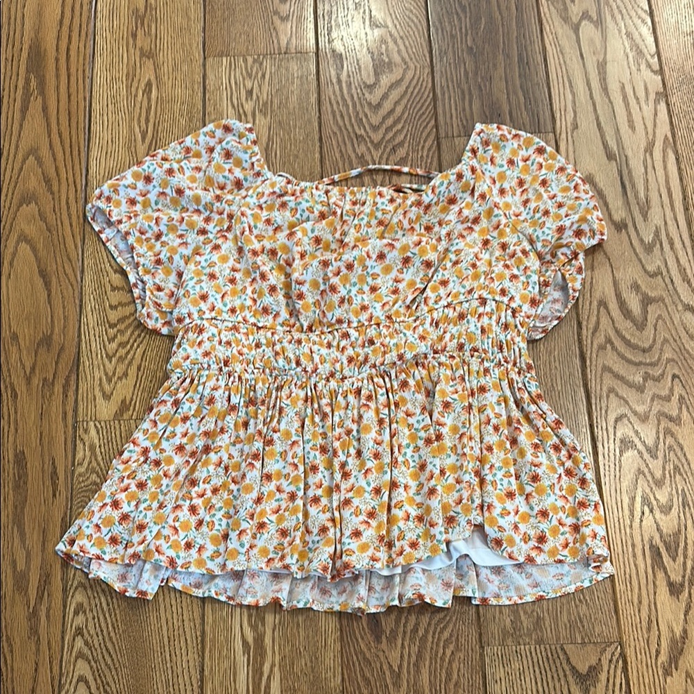 Floral cap sleeve shirt